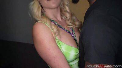 Ask Stranger To Wife A Creampie On St Paddys Day - Slimthick Vic - sunporno.com