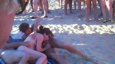 Group Fucking Love Making On The Beach - Gangbang - sunporno.com