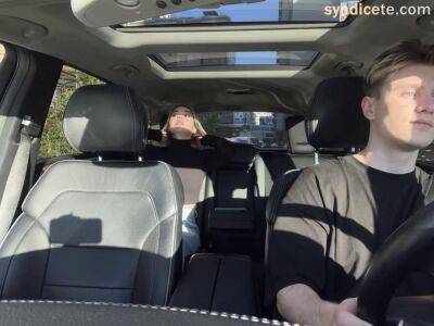 Paid for a taxi with a blowjob - in the car - outdoor - sunporno.com
