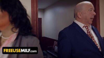 FreeUse Milf - Busty Business Milf Gets Fucked By Her Waiter On The Table In A Free Use Restaurant - sunporno.com