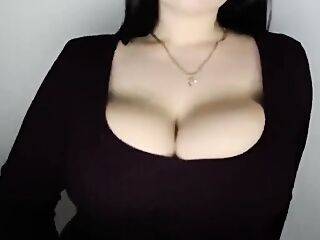 Unreal Huge Boobs and Big Booty Ass Babe on Webcam - theyarehuge.com