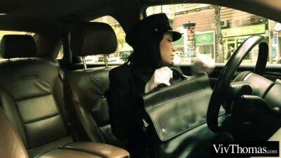 lesbian takes her driver in for some beautiful sapphic sex - sunporno.com