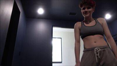 My tomboy stepsister would like to play wrestle - sunporno.com