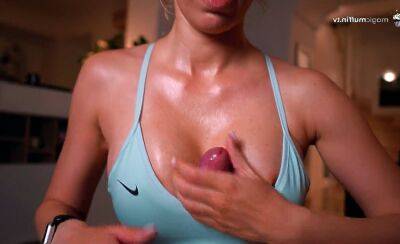 Ultra-hot sweaty fitness girl in sports bra gets my cum with her big tits! - sunporno.com - Germany