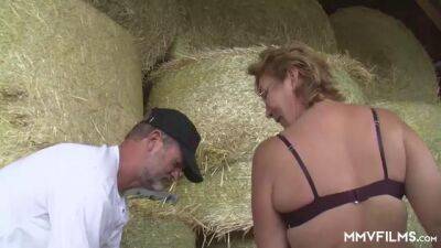 German grandma gets seduced wild by her neighbor in the barn - sunporno.com - Germany