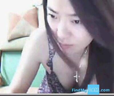 Asian Chinese Girl Shows Boobs on Webcam - pornoxo.com - China