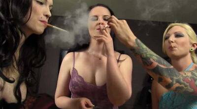 3 Smokegirls Give Handjob 4 - sunporno.com - Usa