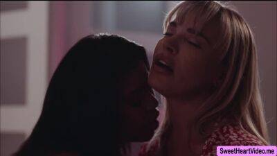 Nia Nacci - Dana DeArmond - Dana Dearmond enjoys doing pussy licking with Nia Nacci and orgasm - pornoxo.com