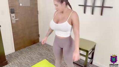 Instead of doing her yoga routine, busty brunette is having casual sex with her personal trainer - sunporno.com