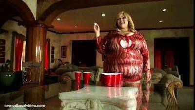 Big Tits BBW Beer Pong - sunporno.com