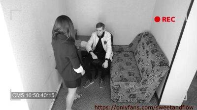 Horny guy is fucking his slutty co- worker while no one is watching them in action - sunporno.com