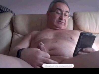 spanish grandpa wanking hard - pornoxo.com - Spain