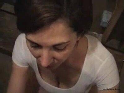 Brunette short haired milf wants to eat dick and swallow cum - sunporno.com