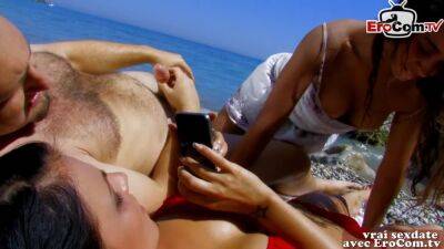 French Amateur Threesome Ffm At Beach With Strapon Anal - pornoxo.com - France