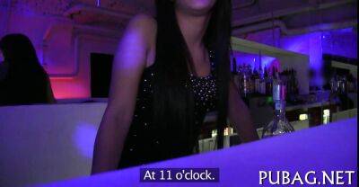 Night club chick gets fucked behind a bar for cash - sunporno.com