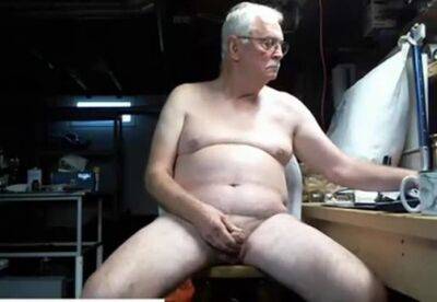 Grandpa Nudist Wanking His Uncut Cock - pornoxo.com