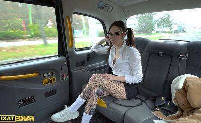 Fake Taxi She is in need of a mature guy to fuck her properly - sunporno.com