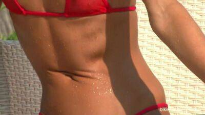 Flexible babe takes off bikini - sunporno.com