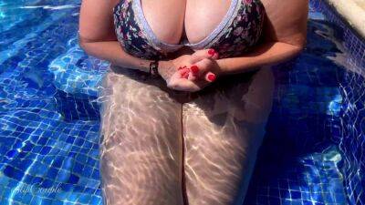 Big tits slut give perfect handjob in hotel pool - risky :P - sunporno.com