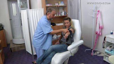 Teeny girl Lisa gets her pussy checked by dirty old gynecologist - sunporno.com