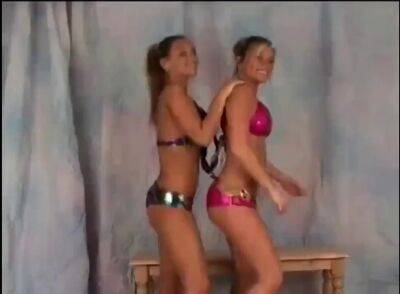 Christina and Halee model dancing - Big lesbian tits in bikini - sunporno.com