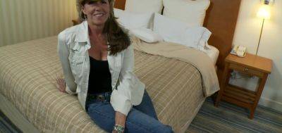 Sandy - 48 year old cowgirl cougar - inxxx.com