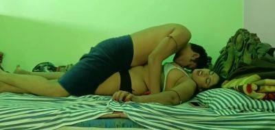 New Bhabhi First time Sex! Indian Bengali Bhabhi Hot Sex - inxxx.com - India