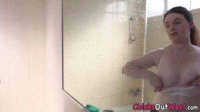 Chubby australian showers and fingers pussy - sunporno.com - Australia