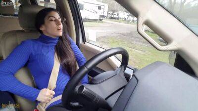 Hope no one will hear my loud moans while I rub my clit in my car - sunporno.com