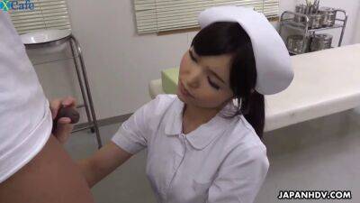 Jap nurse treats patient's tiny dick to blowjob at hospital - sunporno.com - Japan