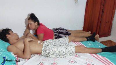 I ASK MY STEPSISTER NOT TO GO AND WE END UP FUCKING AND I CUM ON HER TITS - sunporno.com - Colombia - Venezuela
