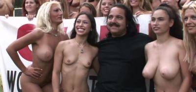 Ron Jeremy And A Bunch Of Girls - inxxx.com