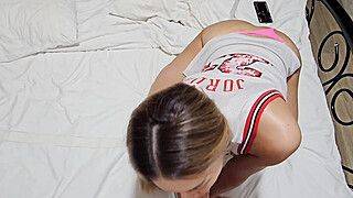 Big Ass Stepmom, Chicago Bulls Fan, Agreed to Anal Riding and Anal Crempie - ah-me.com